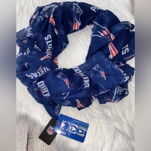 NWT NFL Forever collectibles New England Patriots infinity scarf